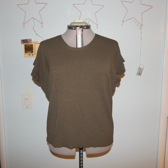 Chelsea & Theodore Plus Size XL Knit Olive Green Blouse Shirt Top Ruffled NEW - Picture 1 of 10